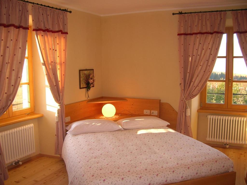 Agritur Maso San Bartolomeo Villa Romeno Szoba fotó